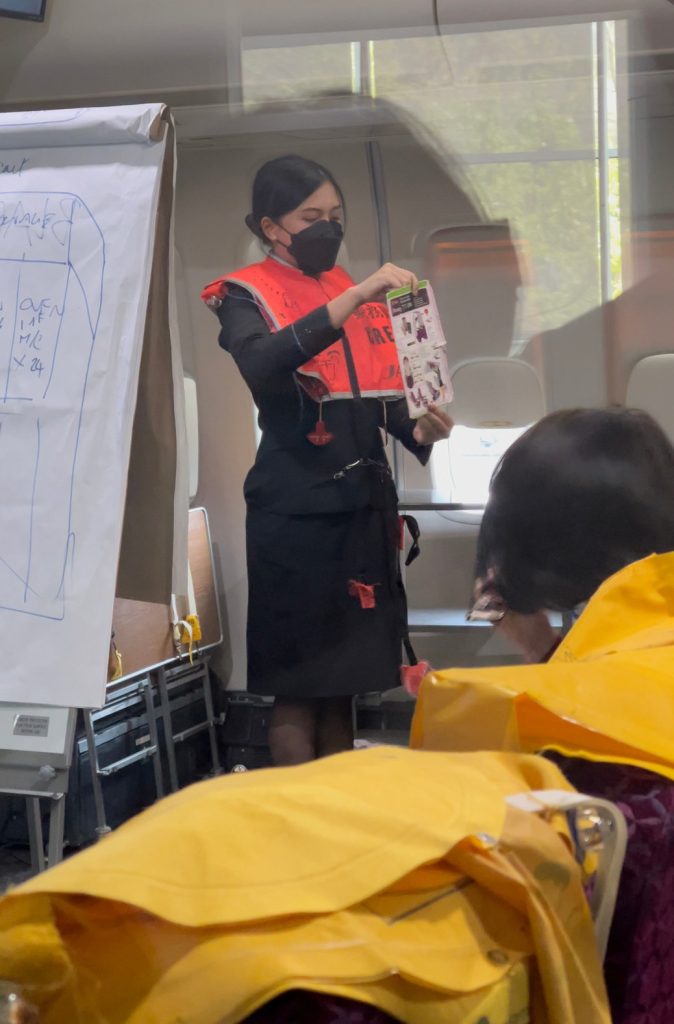 Review สาขาธุรกิจการบิน Sripatum University International College ดียังไง? By พี่ทราย นราภรณ์ หวานฉ่ำ