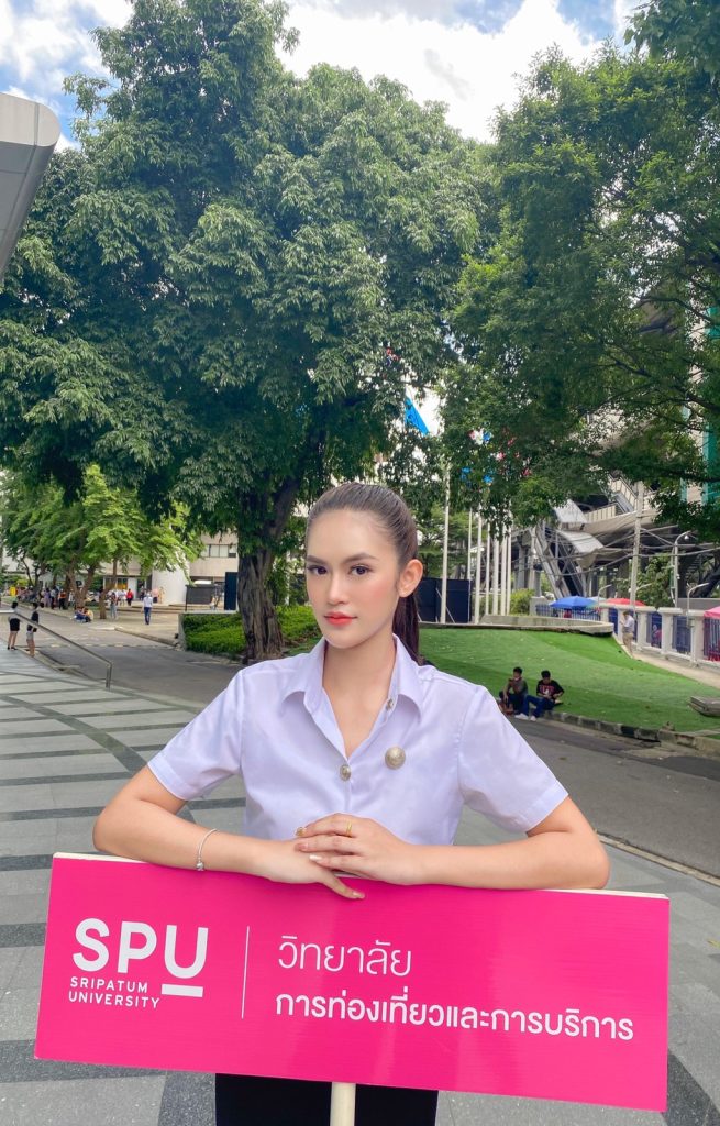 Review แบบฉบับเด็กสาขาธุรกิจการบิน By "พี่บีม"