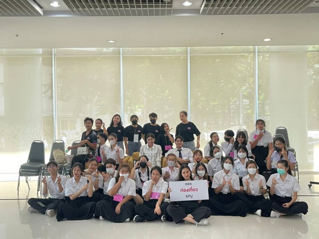 Review แบบฉบับเด็กสาขาธุรกิจการบิน By "พี่บีม"