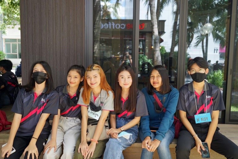 Review การเรียนการจัดการธุรกิจด้านการบิน ดียังไง? By พี่ลูกเกด สุธิษา เรืองอร่าม