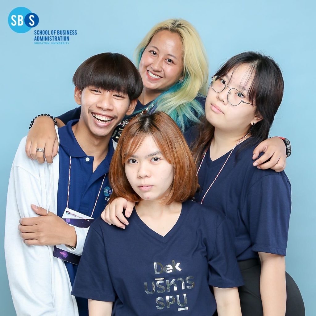 Review นี้ จะพาไปรู้จักสาขาการบริหารและการจัดการสมัยใหม่ By พี่แบ๊งค์ ธีรวุฒิ บัวแก้ว