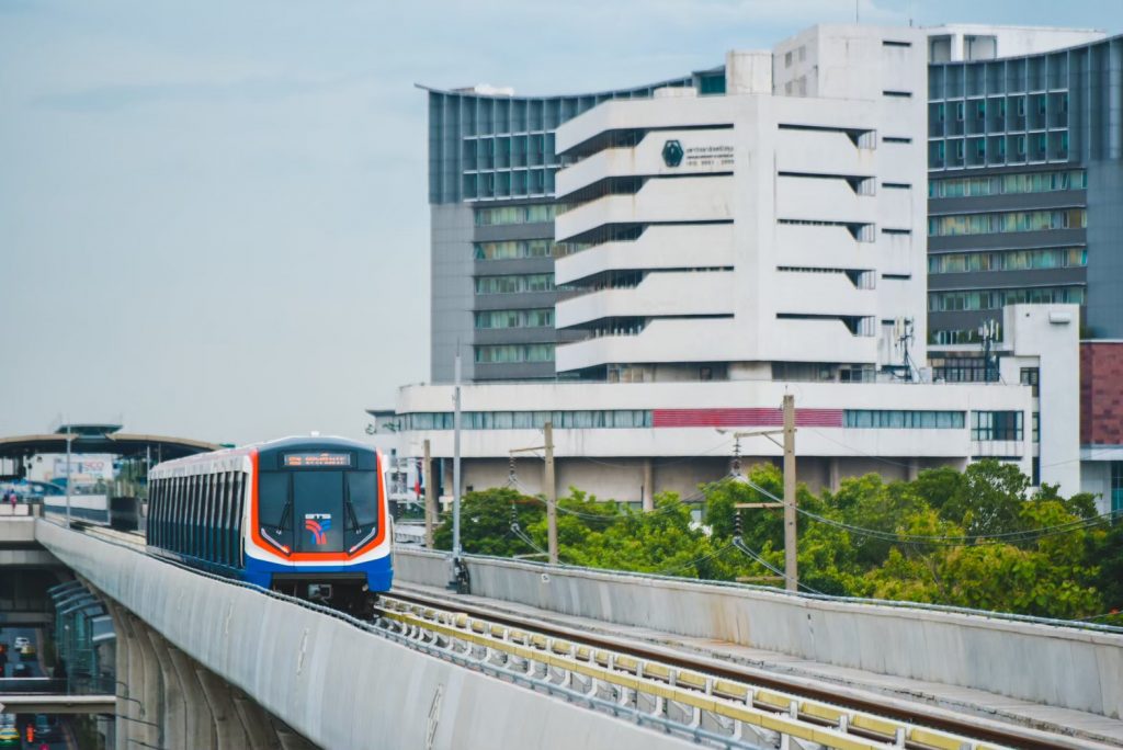 sky train หน้ามหาวิทยาลัยศรีปทุม, SPU, สถานีบางบัว, มหาวิทยาลัยศรีปทุม, DKESPU